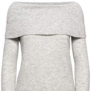 Beautiful Banana Republic Off The Shoulder Sweater- NWT!